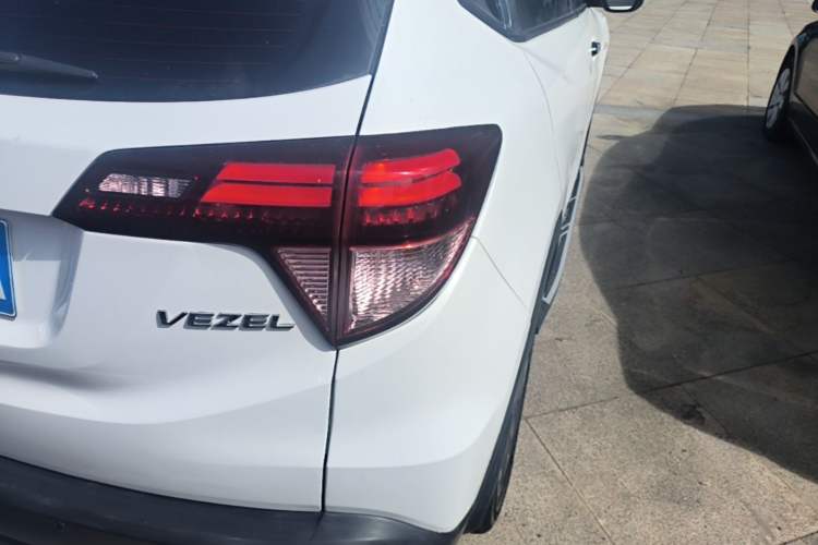 Used Honda Vezel 2017 1.8L CVT Front-Wheel Drive Pioneer Edition Right Rear Taillight
