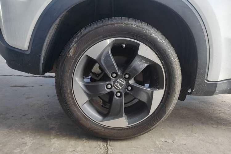 Used Honda Vezel 2017 1.8L CVT Front-Wheel Drive Pioneer Edition Right Rear Wheel Hub