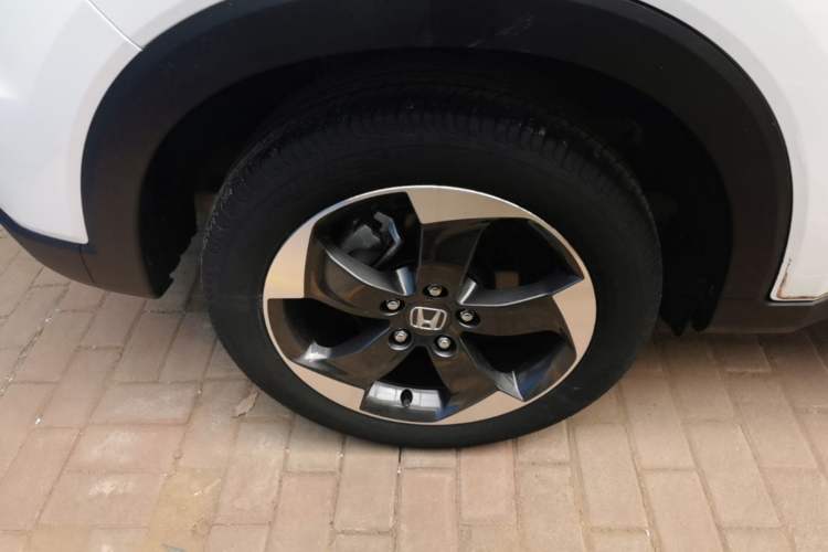 Used Honda Vezel 2017 1.8L CVT Two-Wheel Drive Luxury Model Right Rear Wheel Hub