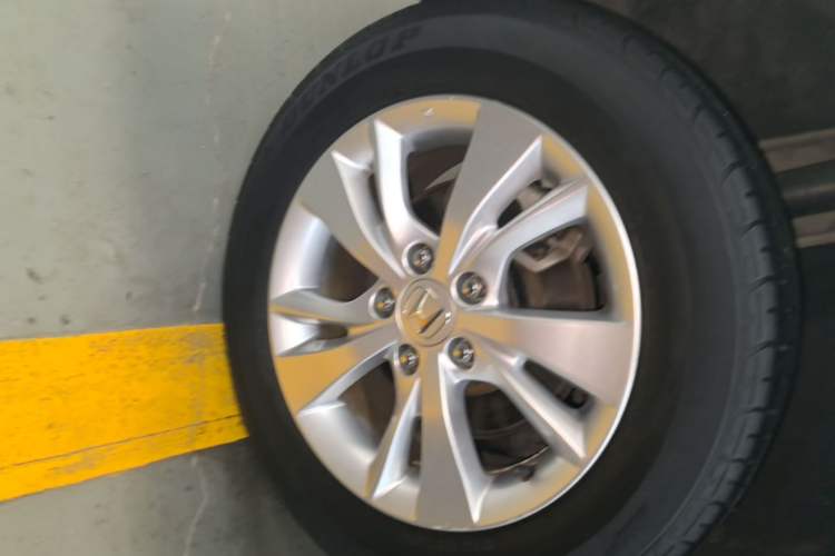 Used Honda Vezel 2017 1.5L CVT 2WD Comfort Model Right Rear Wheel Hub