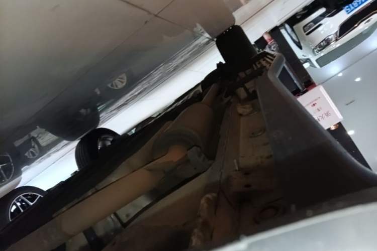 Used Honda Vezel 2017 1.8L CVT Front-Wheel Drive Pioneer Edition Right Side Sill