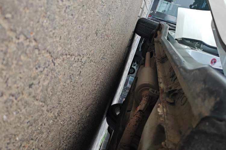 Used Honda Vezel 2017 1.5L CVT 2WD Comfort Model Right Side Sill