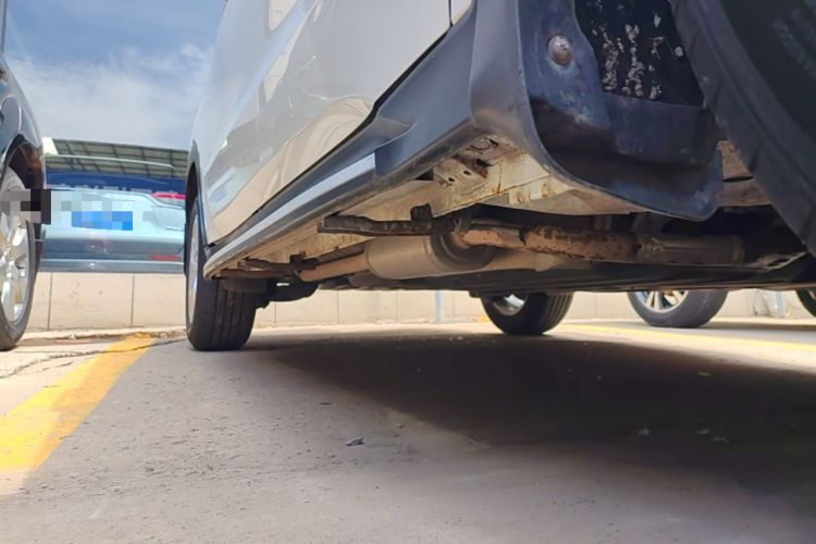 Used Honda Vezel 2017 1.5L CVT 2WD Comfort Model Right Side Sill