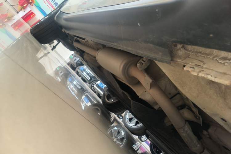 Used Honda Vezel 2017 1.8L CVT Front-Wheel Drive Pioneer Edition Right Side Sill