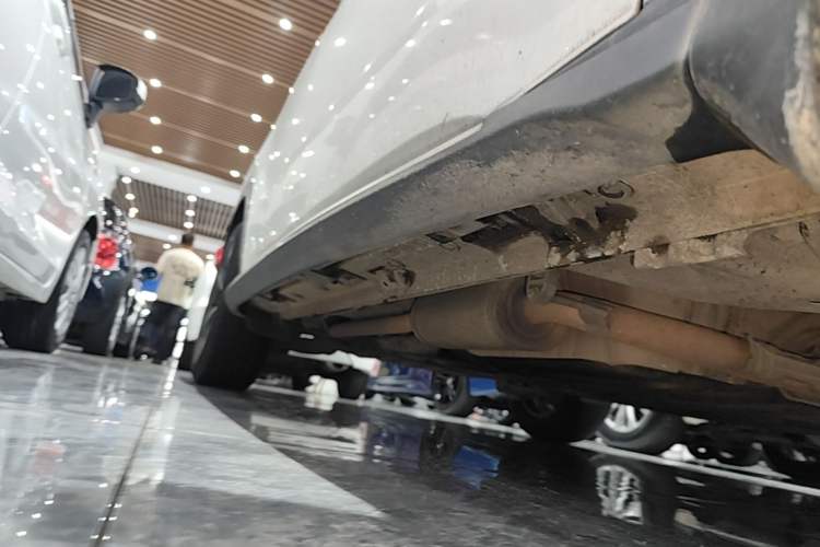 Used Honda Vezel 2017 1.5L CVT 2WD Comfort Model Right Side Sill
