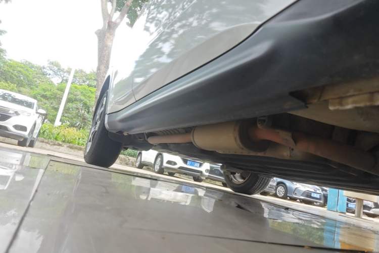 Used Honda Vezel 2017 1.8L CVT Front-Wheel Drive Pioneer Edition Right Side Sill