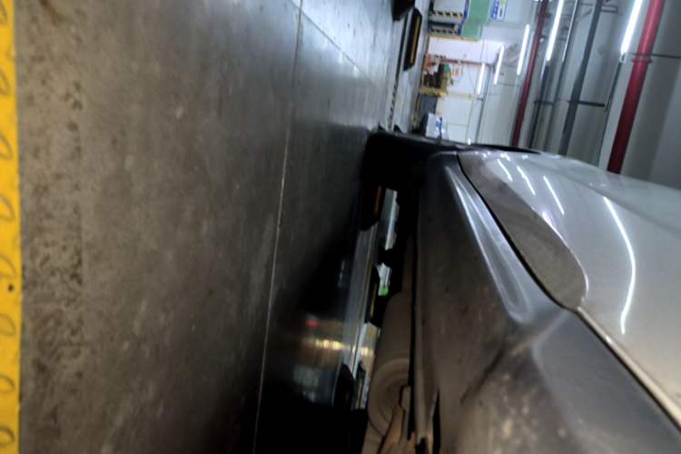 Used Honda Vezel 2017 1.5L CVT 2WD Comfort Model Right Side Sill