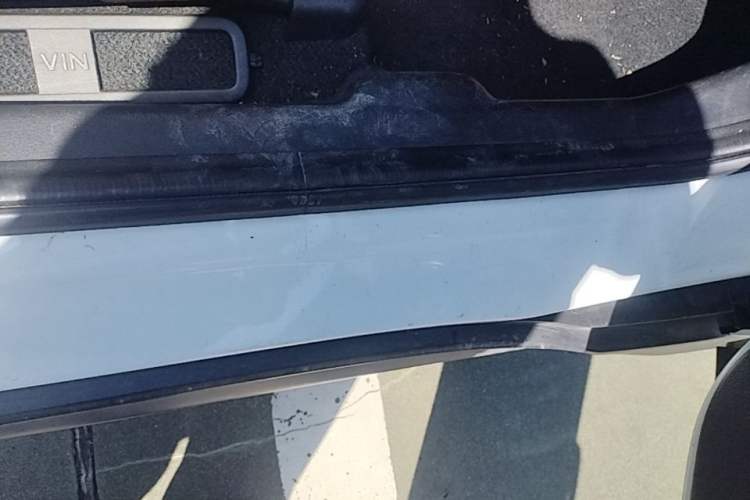 Used Honda Vezel 2017 1.8L CVT Front-Wheel Drive Pioneer Edition Right Side Sill