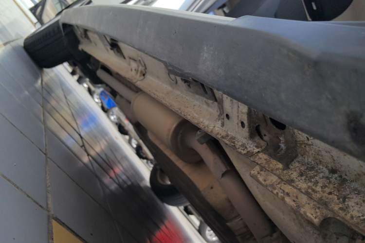 Used Honda Vezel 2017 1.5L CVT 2WD Comfort Model Right Side Sill