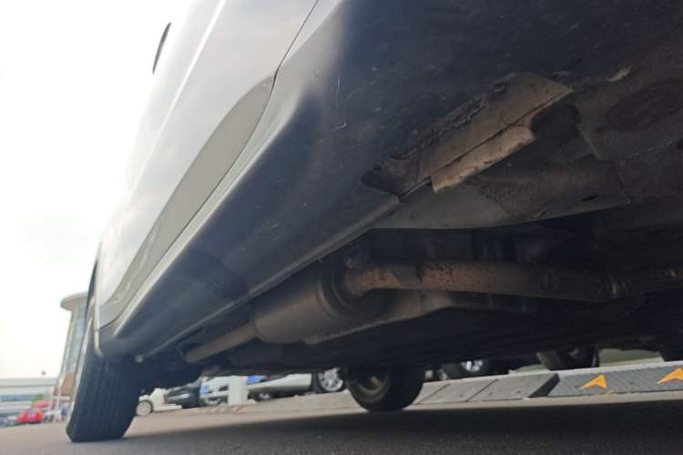 Used Honda Vezel 2017 1.5L CVT 2WD Comfort Model Right Side Sill