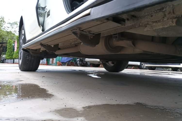 Used Honda Vezel 2017 1.8L CVT Front-Wheel Drive Pioneer Edition Right Side Sill