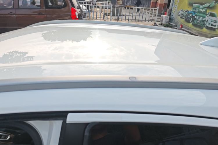 Used Honda Vezel 2017 1.5L CVT 2WD Comfort Model Roof