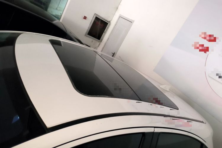 Used Honda Vezel 2017 1.8L CVT Front-Wheel Drive Pioneer Edition Roof