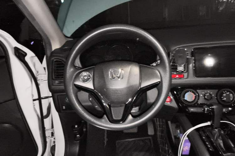 Used Honda Vezel 2017 1.8L CVT Front-Wheel Drive Pioneer Edition Steering Wheel