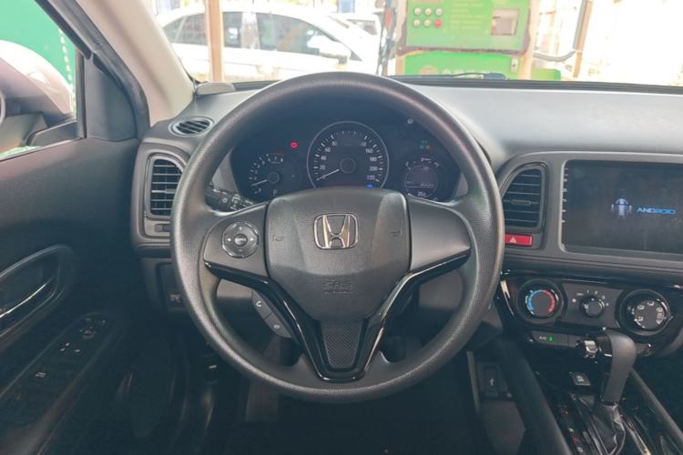 Used Honda Vezel 2017 1.8L CVT 2WD Elite Model Steering Wheel