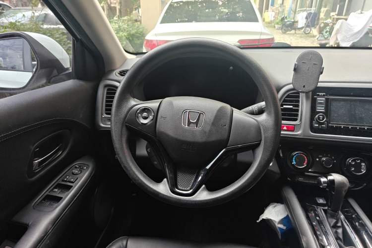 Used Honda Vezel 2017 1.8L CVT Front-Wheel Drive Pioneer Edition Steering Wheel