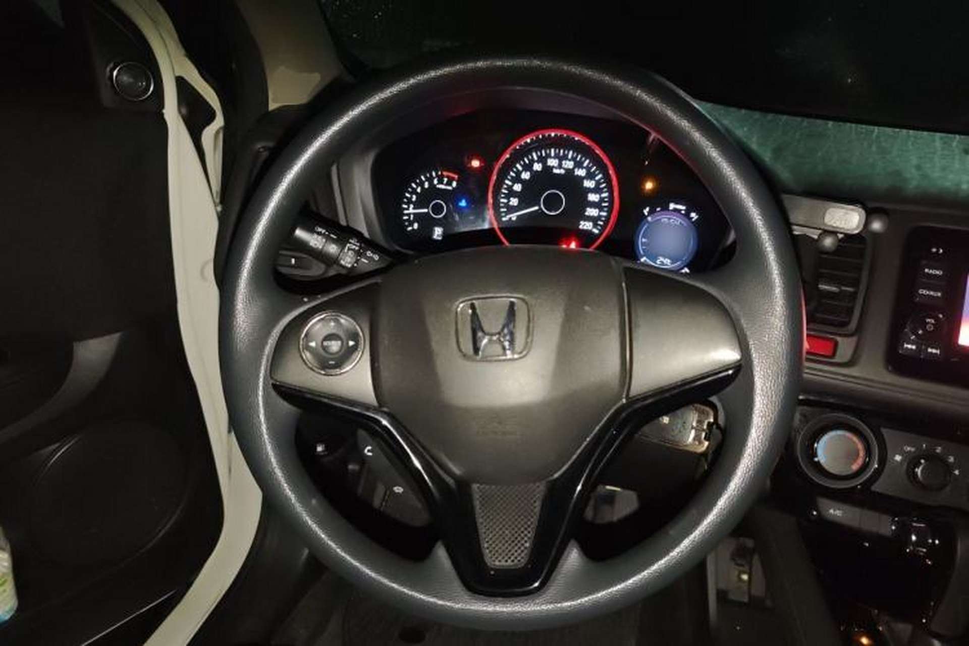 Used Honda Vezel 2017 1.5L CVT 2WD Comfort Model Steering Wheel