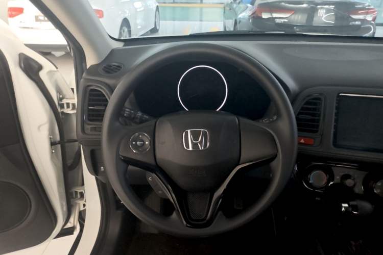 Used Honda Vezel 2017 1.8L CVT Front-Wheel Drive Pioneer Edition Steering Wheel