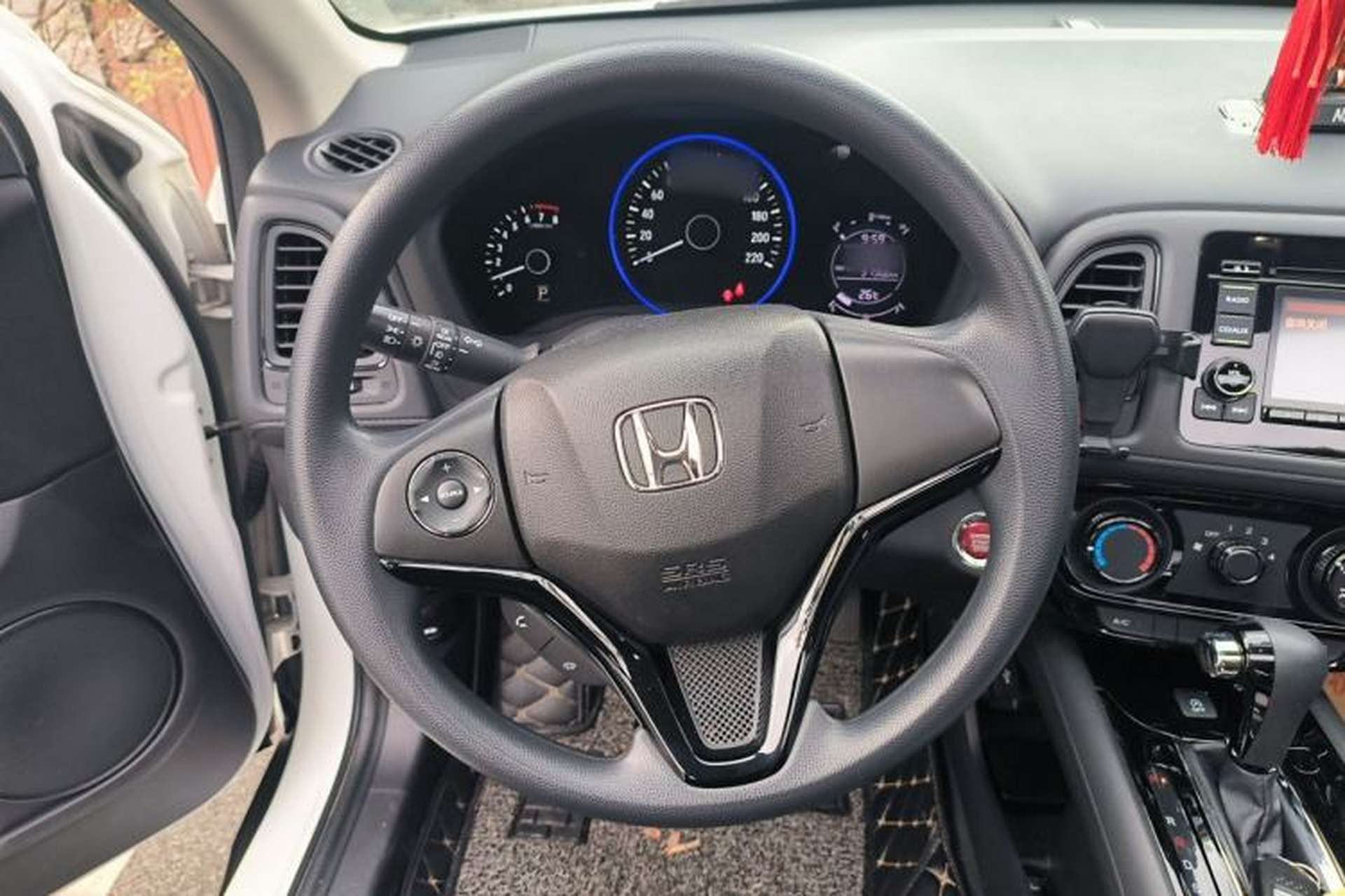 Used Honda Vezel 2017 1.8L CVT Front-Wheel Drive Pioneer Edition Steering Wheel