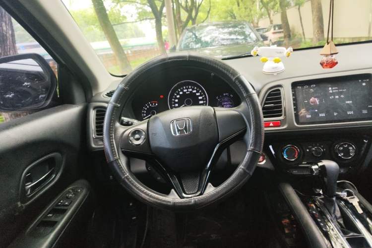 Used Honda Vezel 2017 1.8L CVT Front-Wheel Drive Pioneer Edition Steering Wheel