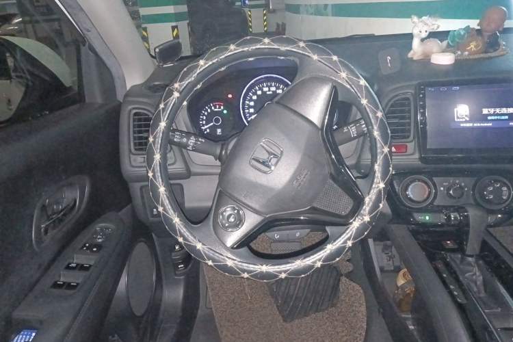 Used Honda Vezel 2017 1.8L CVT Front-Wheel Drive Pioneer Edition Steering Wheel