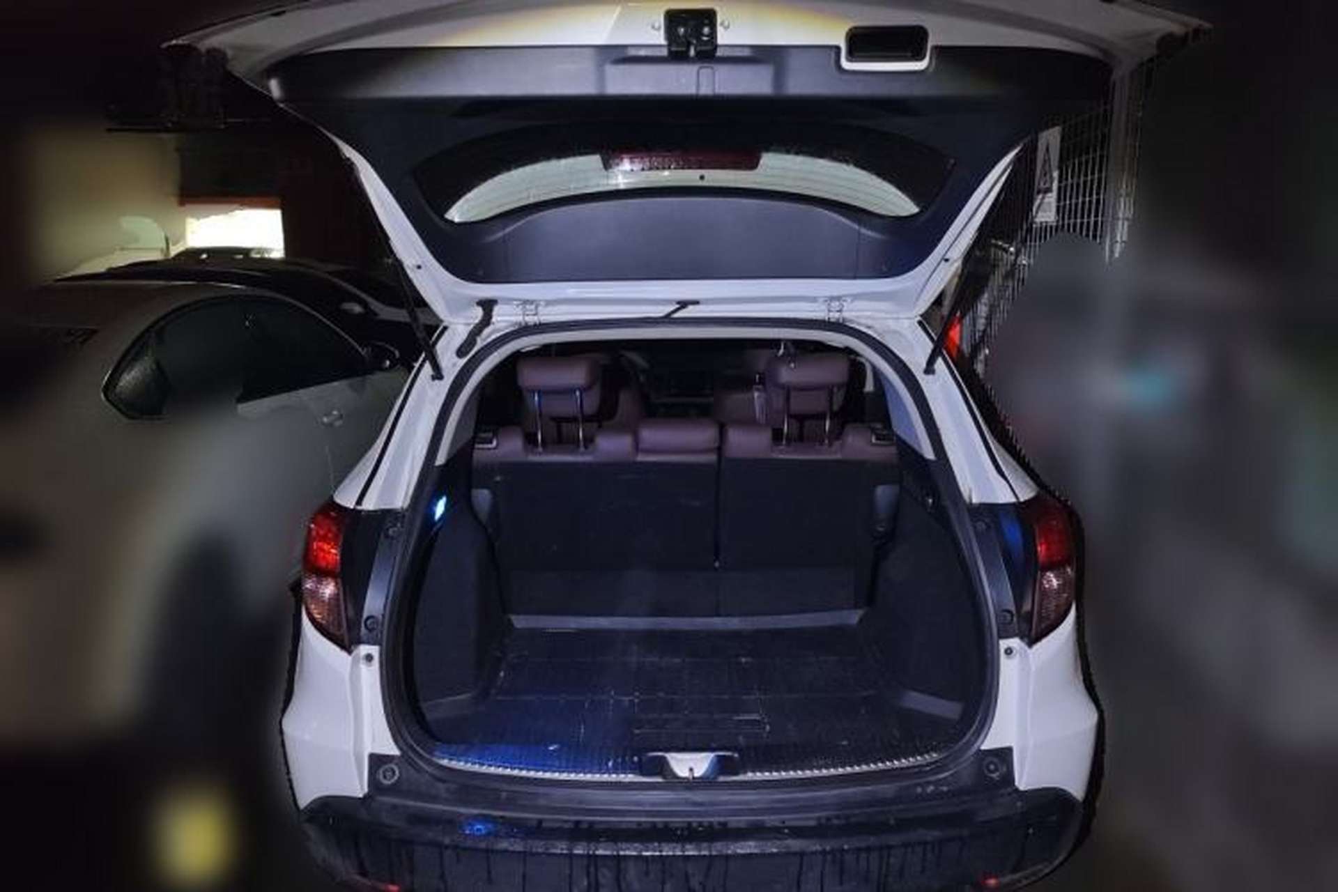 Used Honda Vezel 2017 1.5L CVT 2WD Comfort Model Trunk