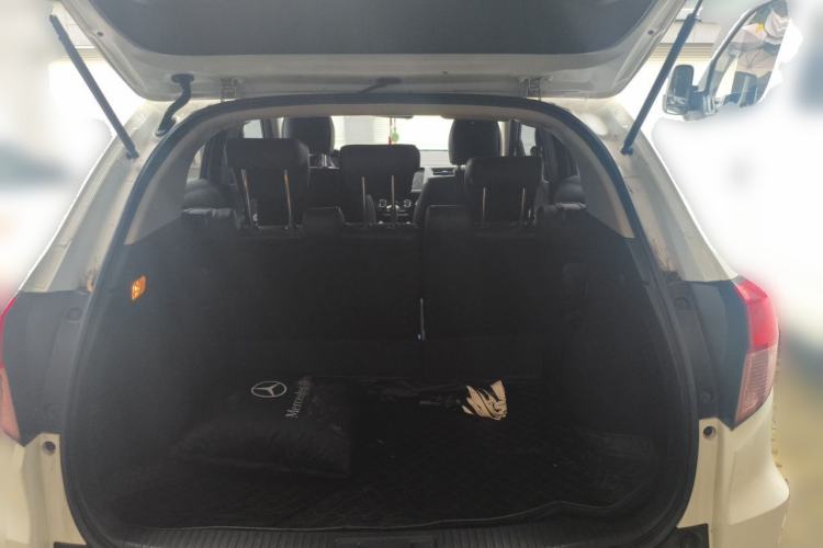 Used Honda Vezel 2017 1.5L CVT 2WD Comfort Model Trunk