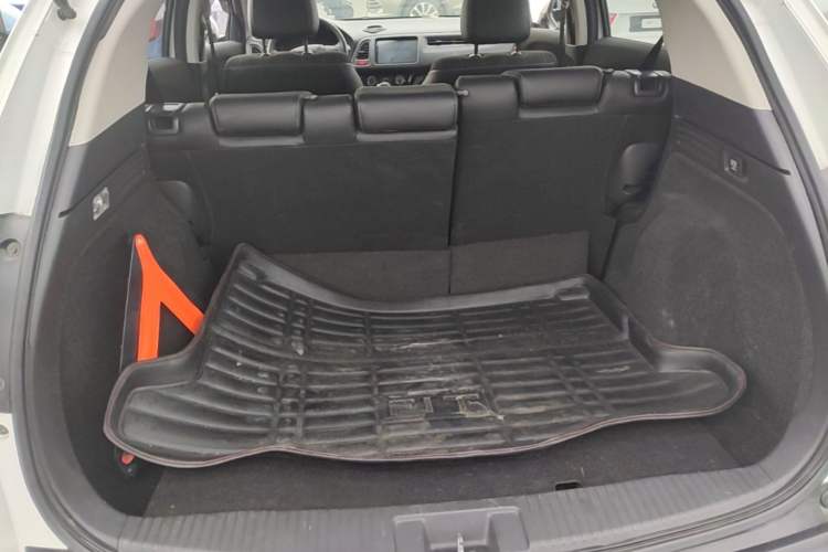 Used Honda Vezel 2017 1.8L CVT Front-Wheel Drive Pioneer Edition Trunk