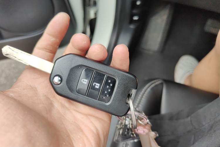 Used Honda Vezel 2017 1.5L CVT 2WD Comfort Model Vehicle Key