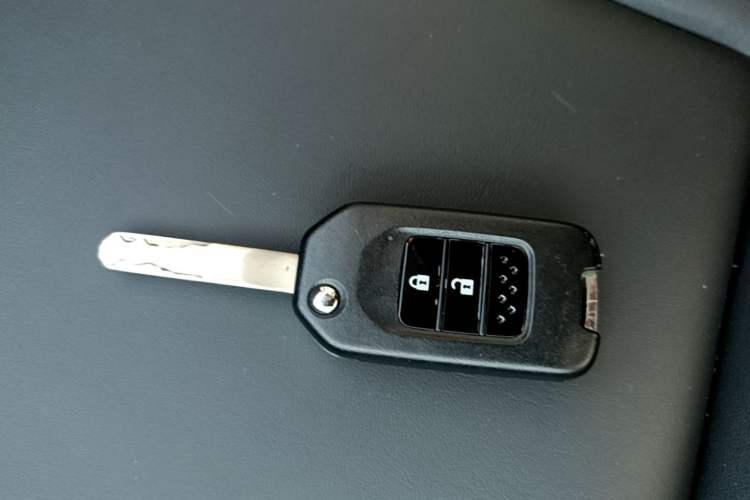 Used Honda Vezel 2017 1.5L CVT 2WD Comfort Model Vehicle Key