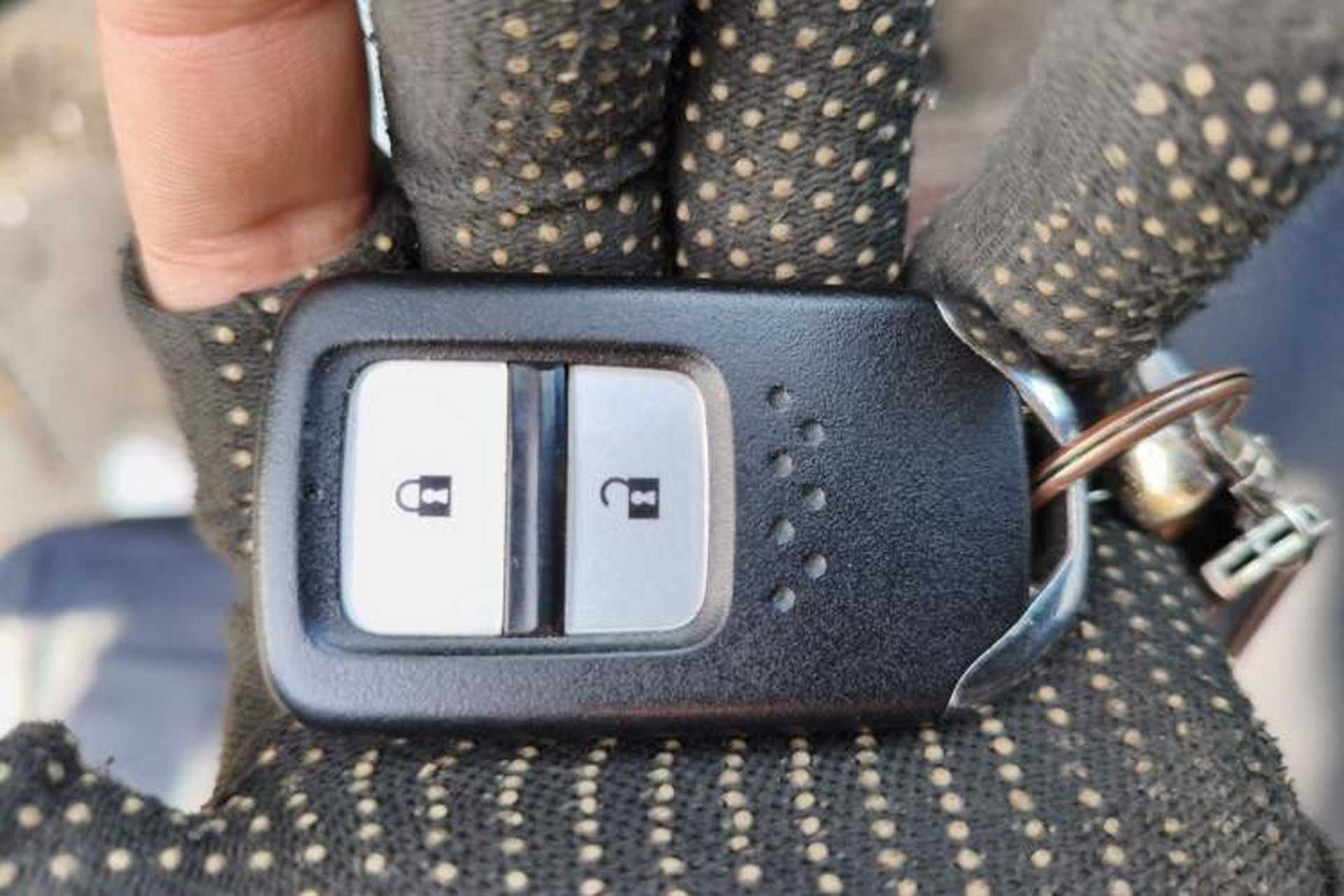 Used Honda Vezel 2017 1.8L CVT Front-Wheel Drive Pioneer Edition Vehicle Key