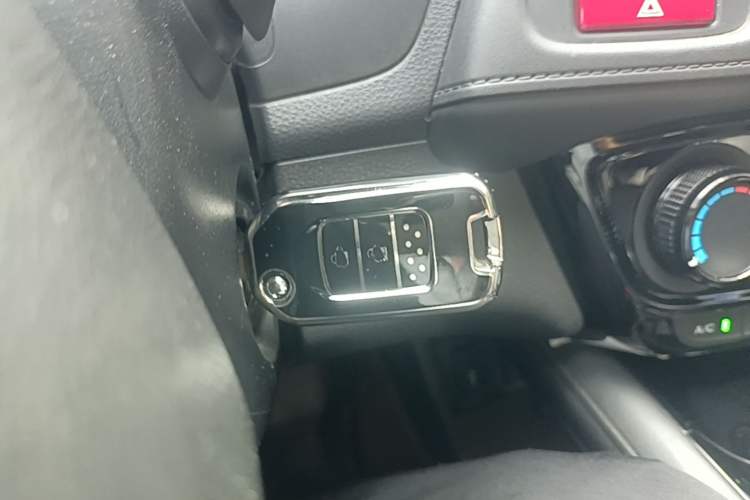 Used Honda Vezel 2017 1.5L CVT 2WD Comfort Model Vehicle Key