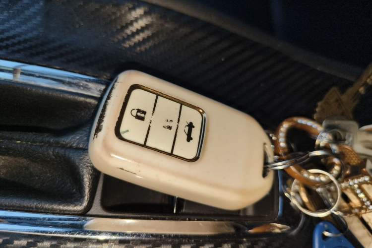 Used Honda Vezel 2017 1.5L CVT 2WD Comfort Model Vehicle Key