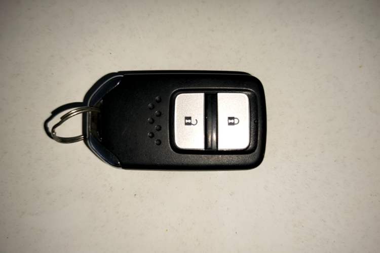 Used Honda Vezel 2017 1.8L CVT Front-Wheel Drive Pioneer Edition Vehicle Key