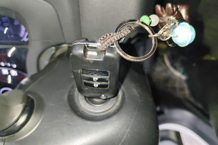 Used Honda Vezel 2017 1.5L CVT 2WD Comfort Model Vehicle Key