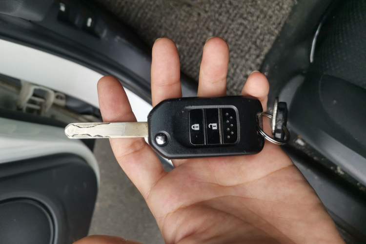 Used Honda Vezel 2017 1.5L CVT 2WD Comfort Model Vehicle Key