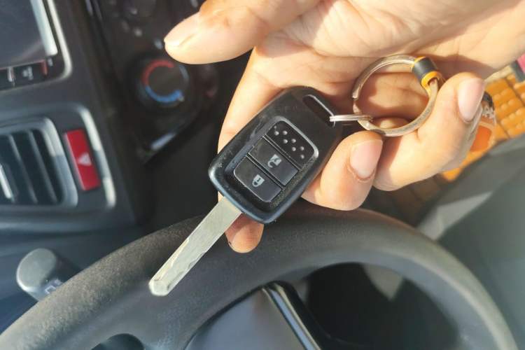 Used Honda Vezel 2017 1.5L CVT 2WD Comfort Model Vehicle Key