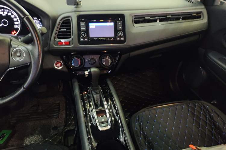 Used Honda Vezel 2018 1.5L CVT 2WD Technology Elite Model Audio And AC Panel