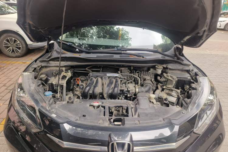 Used Honda Vezel 2018 1.5L CVT 2WD Technology Elite Model Engine Bay