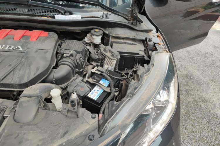 Used Honda Vezel 2018 1.5L CVT 2WD Technology Elite Model Engine Bay Left