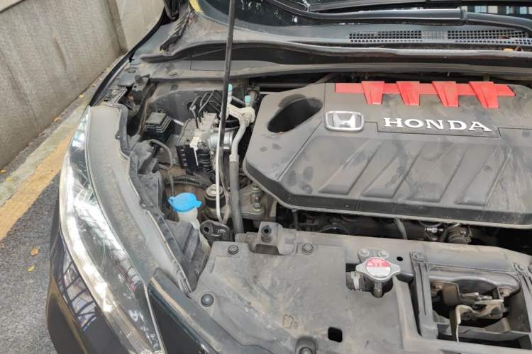 Used Honda Vezel 2018 1.5L CVT 2WD Technology Elite Model Engine Bay Right