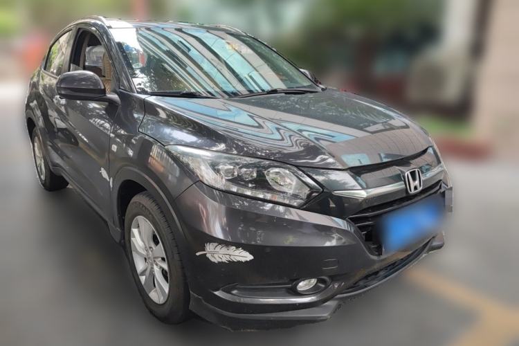 Used Honda Vezel 2018 1.5L CVT 2WD Technology Elite Model Front Right 45 Deg