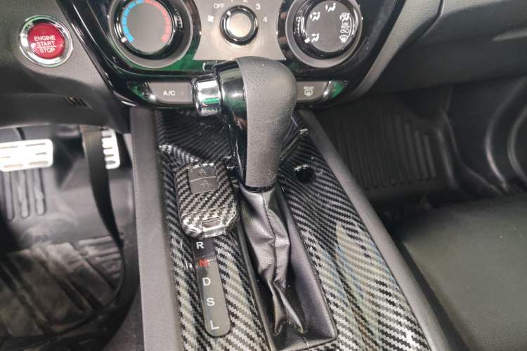 Used Honda Vezel 2018 1.5L CVT 2WD Technology Elite Model Gear Lever