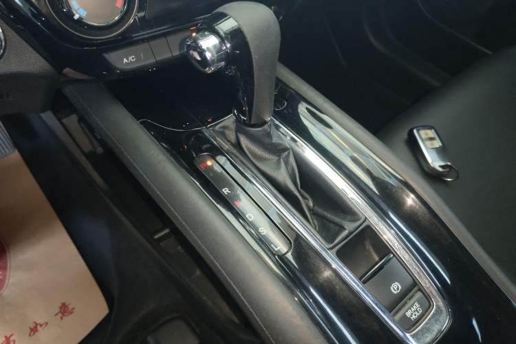 Used Honda Vezel 2018 1.5L CVT 2WD Technology Elite Model Gear Lever