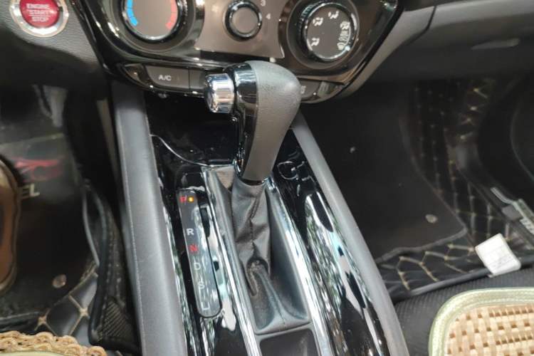 Used Honda Vezel 2018 1.5L CVT 2WD Technology Elite Model Gear Lever