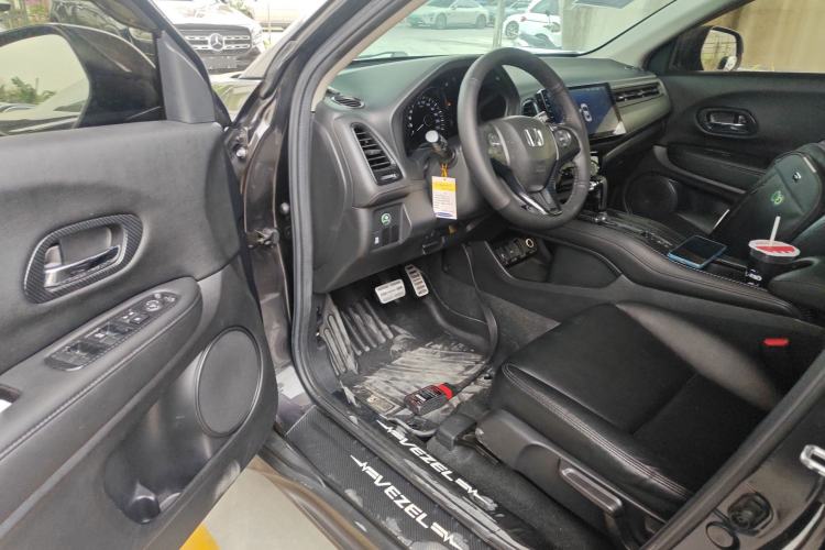 Used Honda Vezel 2018 1.5L CVT 2WD Technology Elite Model Interior 3
