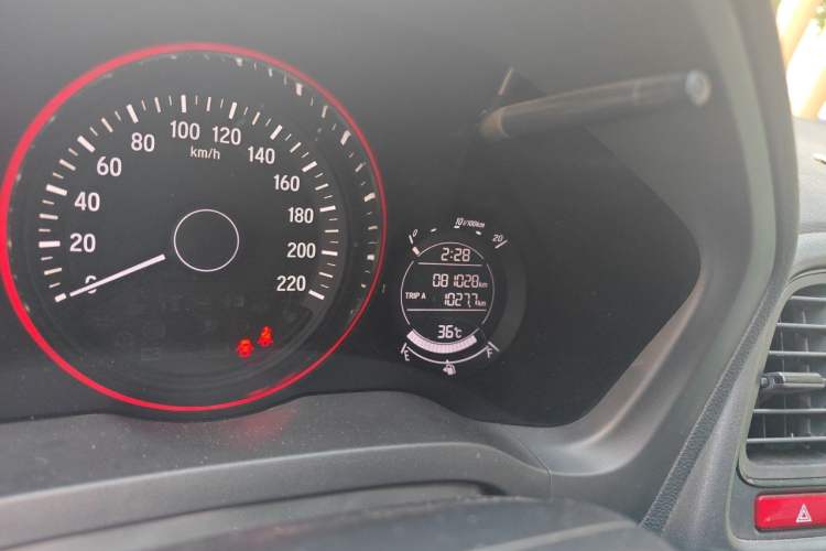 Used Honda Vezel 2018 1.5L CVT 2WD Technology Elite Model Odometer Close Up