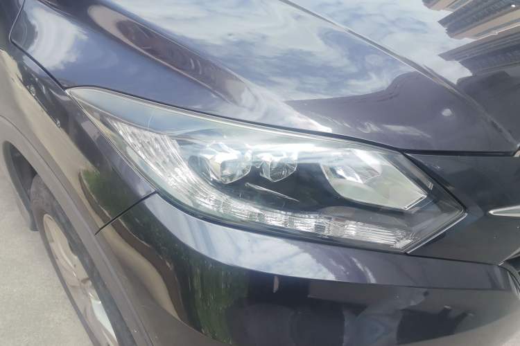 Used Honda Vezel 2018 1.5L CVT 2WD Technology Elite Model Right Front Headlight