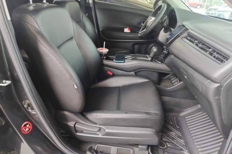 Used Honda Vezel 2018 1.5L CVT 2WD Technology Elite Model Right Front Seat