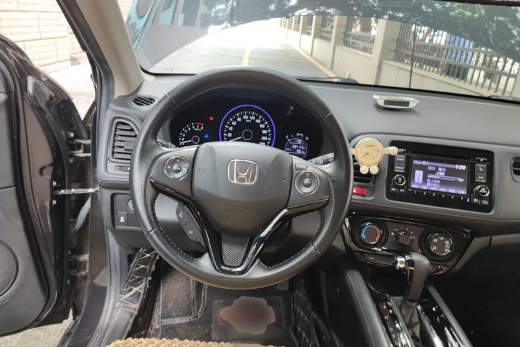 Used Honda Vezel 2018 1.5L CVT 2WD Technology Elite Model Steering Wheel